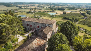  Propriété/château à vendre 13 pièces 341300 m²