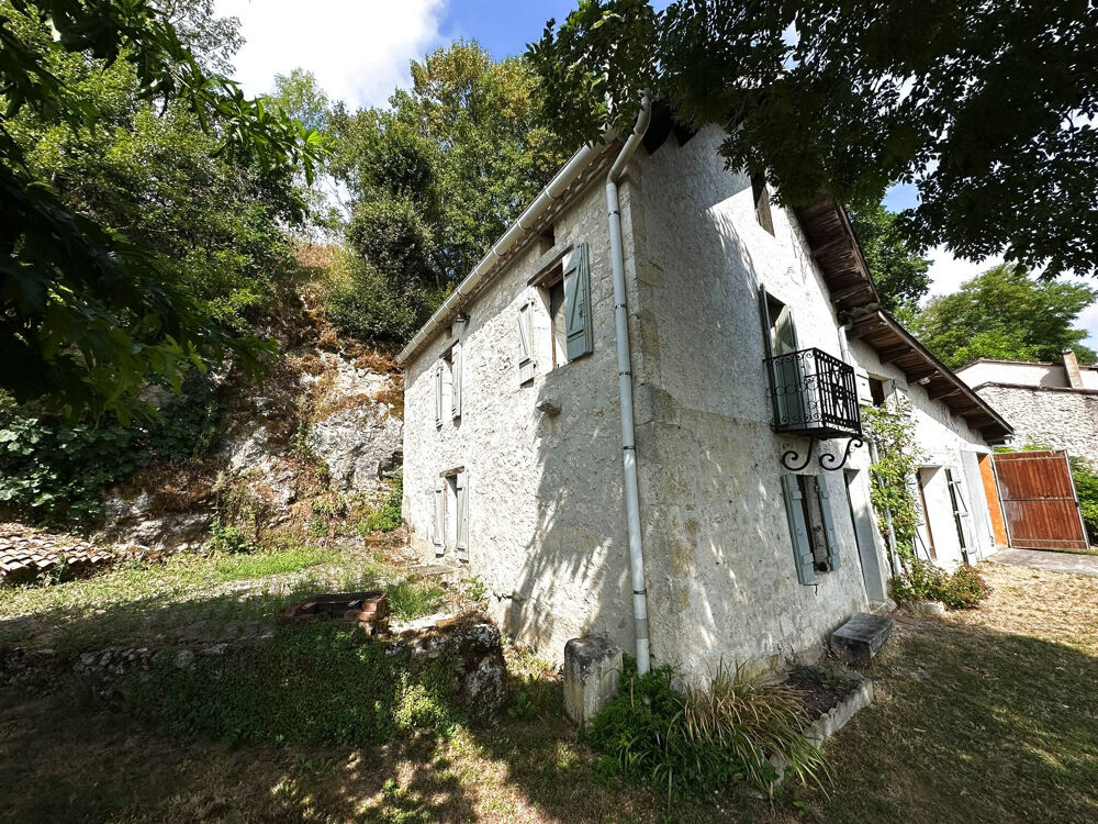 Maison de caractère avec jardin Roquecor