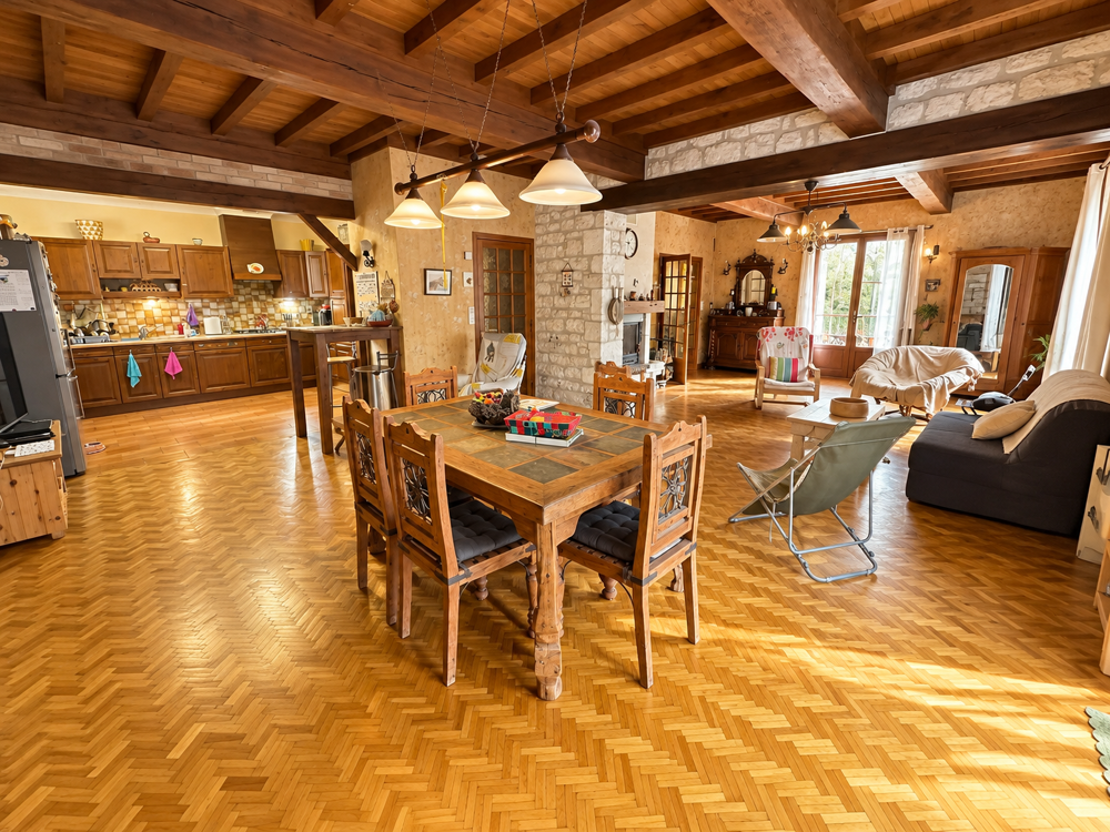 Vente Maison Le charme de la pierre, le confort du moderne. Montaigu de quercy