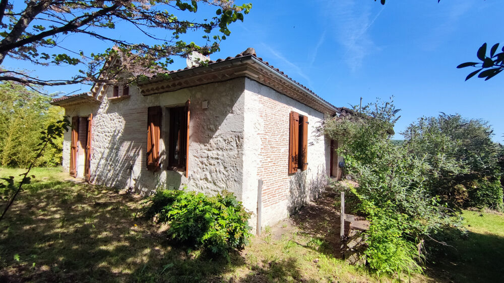 Vente Maison Maison en pierre d'env 100 m2 et ses dépendances sur un terrain de 2690 m2 Trejouls