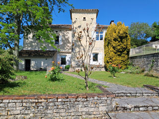  Propriété/château à vendre 15 + pièces 250 m²