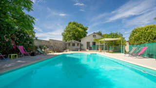  Maison � vendre 15 + pi�ces 390 m�
