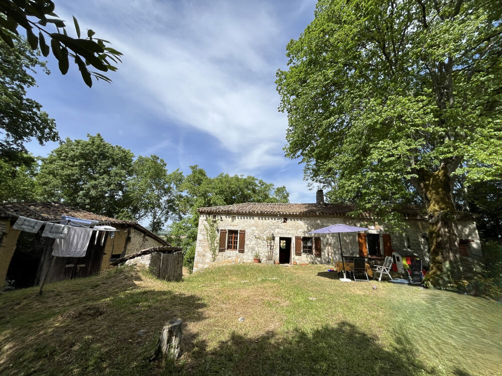 Maison quercynoise avec vue dégagée