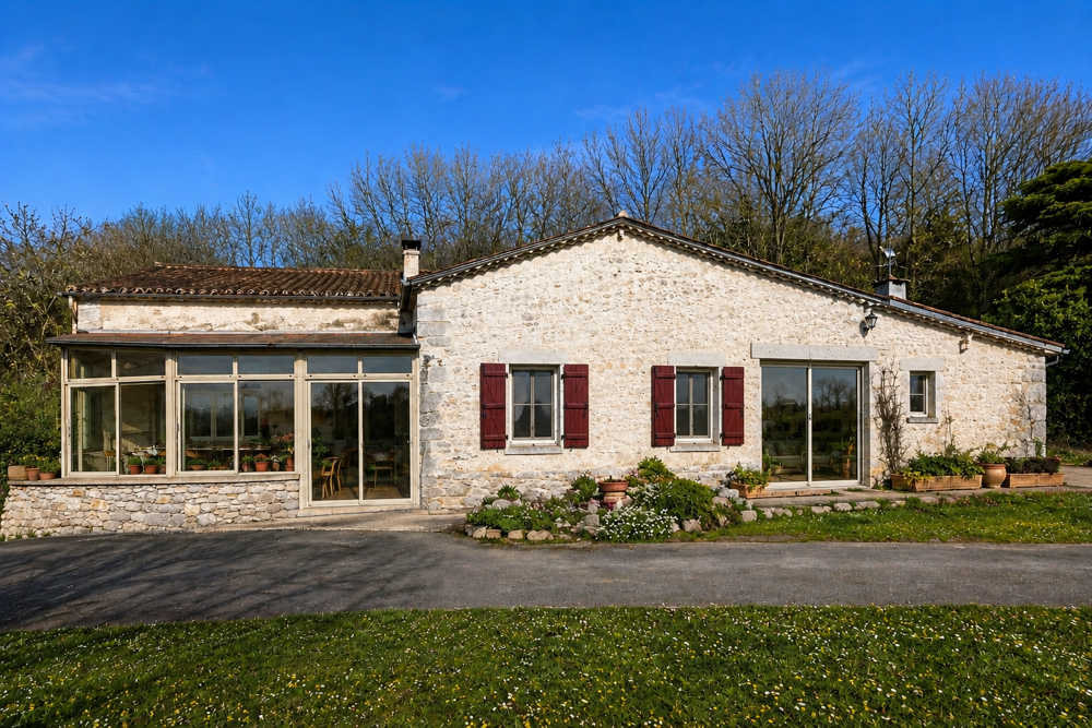 Maison 3 pièces 96 m² · à Montaigu de Quercy · 96 m² · 143 000 €