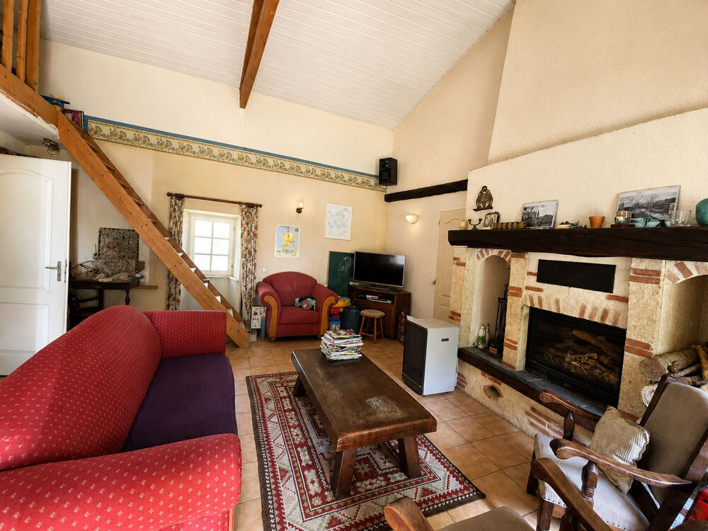 Maison quercynoise avec vue dégagée