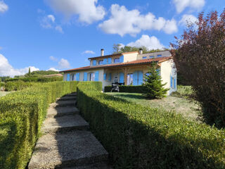 Vente Maison Maison contemporaine (5 chambres et un bureau), sous sol complet et terrain de 6897 m2, dans le village de Mon Montcuq en quercy blanc