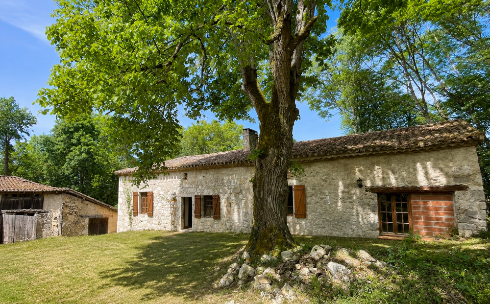 Maison 4 pièces 95 m² · à Valeilles · 95 m² · 130 000 €
