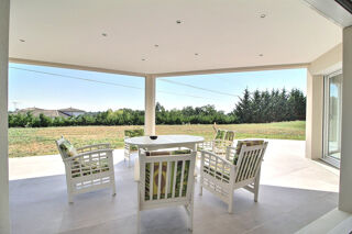  Maison à louer 6 pièces 238 m²