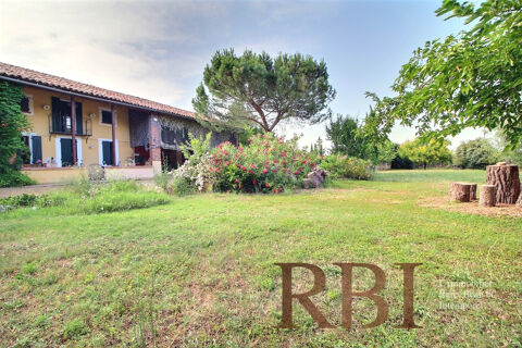   Maison de charme - grand jardin et piscine Maison - 8 pi�ce(s) - 200 m�