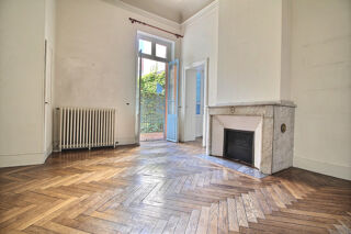  Appartement à vendre 6 pièces 220 m²