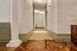  Appartement � vendre 5 pi�ces 222 m�