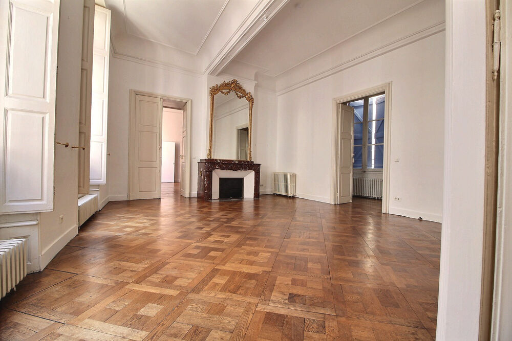 Appartement Bourgeois Terrasse et Parking.