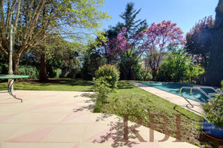  Maison à vendre 10 pièces 238 m²
