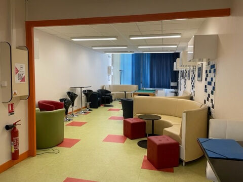   LYON 69002 - Rue Henri IV - A LOUER Local commercial RDC 65m2 