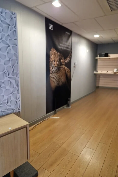   LOCAL COMMERCIAL  LOUER EN CENTRE VILLE 