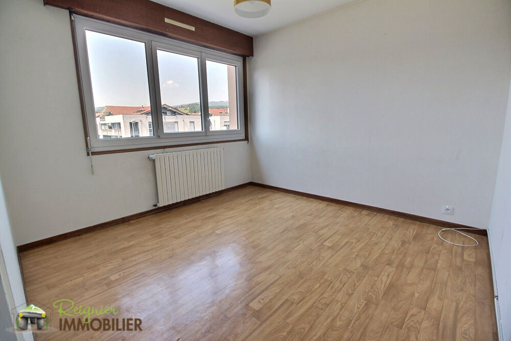 Vente Appartement Au centre, appartement T3 de 61m2 + cave + place de stationnement Reignier esery