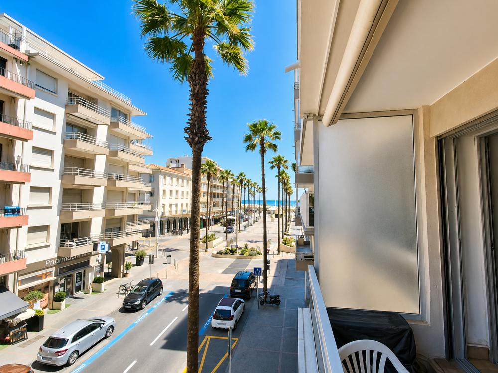 Vente Appartement STUDIO CABINE VUE LATERALE MER Canet en roussillon