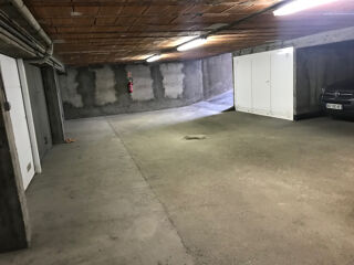  Parking / Garage à louer 12 m²
