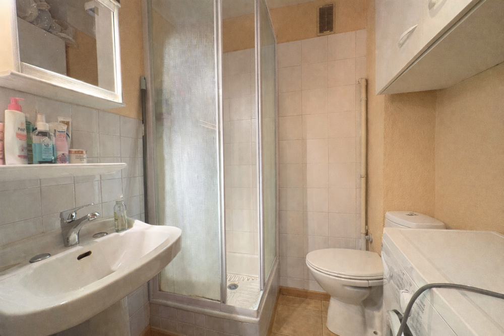 Vente Appartement Studio - Parking -cave - Balcon - Canet plage
