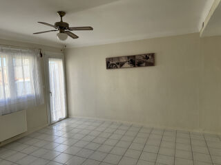  Appartement à louer 4 pièces 72 m²