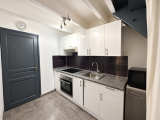 Location Duplex/Triplex Duplex 3 pièces à louer à l'année Ste marie
