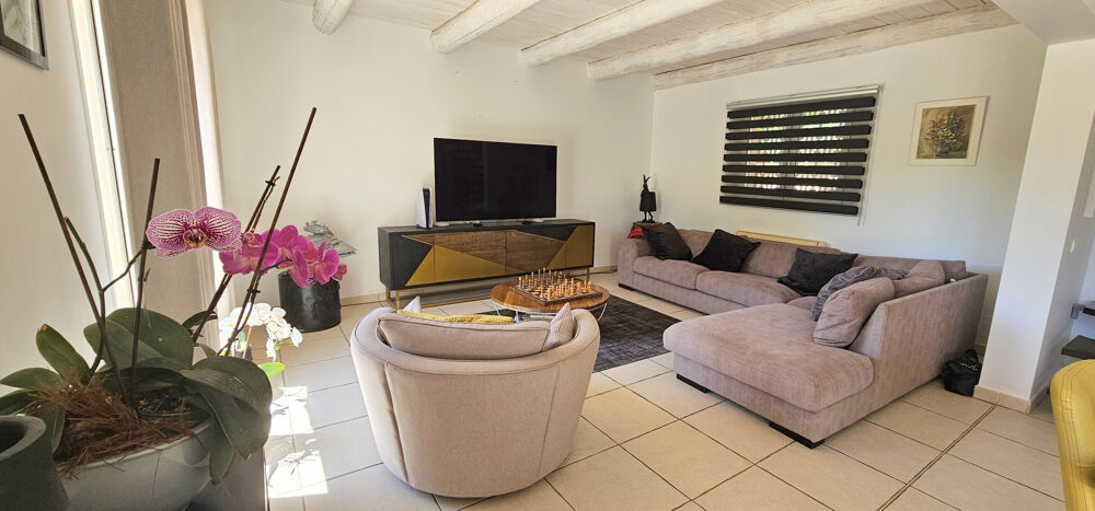 � vendre  Propri�t�/ch�teau Bagnols-en-For�t (83600)