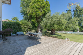  Maison à vendre 10 pièces 368 m²