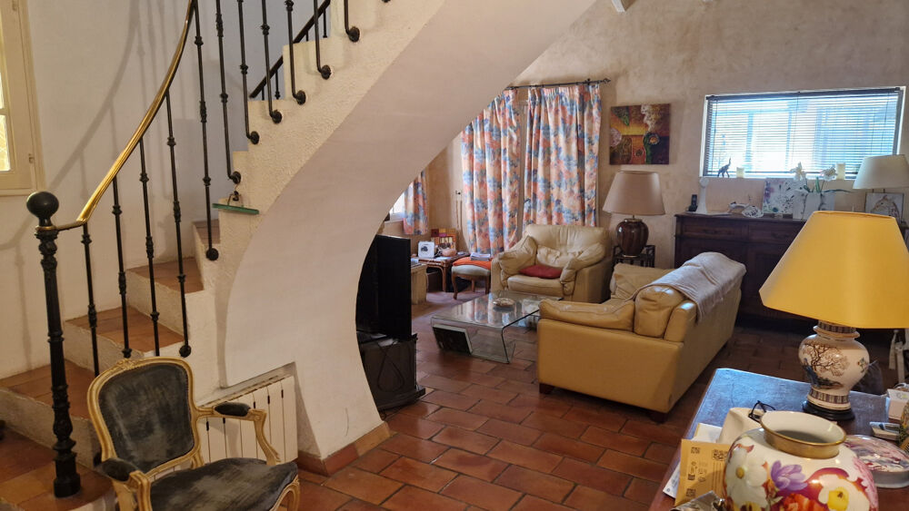 Vente Maison LANGLADE, EN VAUNAGE, VILLA TRADITIONNELLE R+1 AVEC DEPENDANCES Langlade