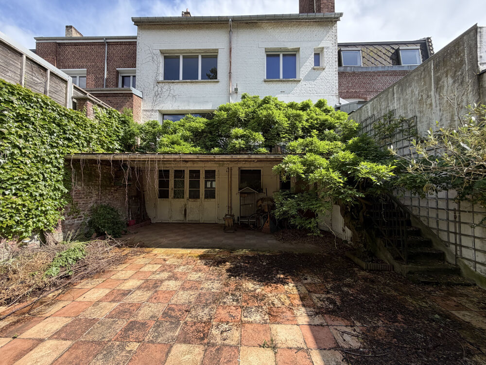 Vente Maison Grand jardin, garage double et 7 chambres à deux pas de la gare d'Arras : une opportunité rare à Saint-Michel Arras
