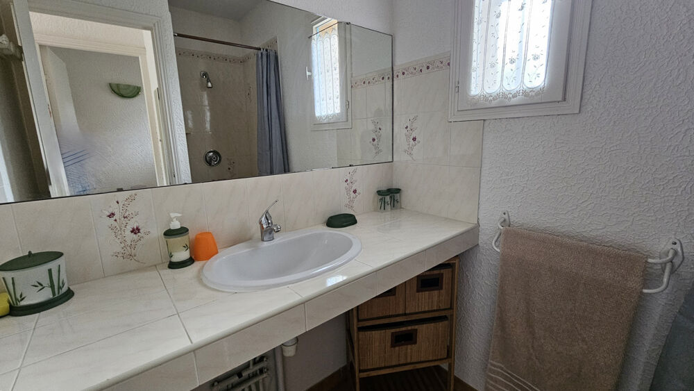 � vendre  Propri�t�/ch�teau Bagnols-en-For�t (83600)