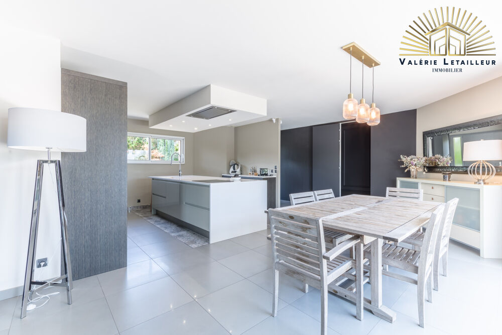 Vente Maison Saint-Germain-du-Puch   Élégance contemporaine et prestations haut de gamme St germain du puch
