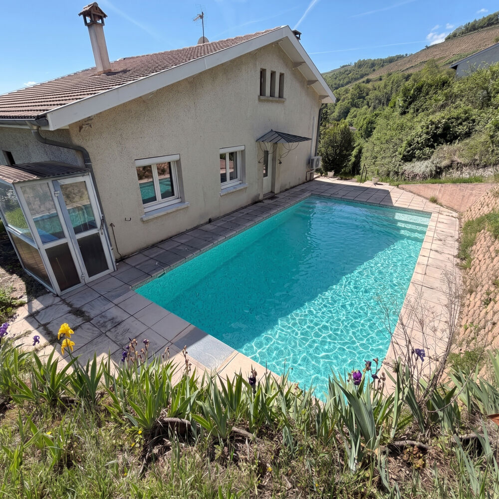A vendre individuelle et piscine