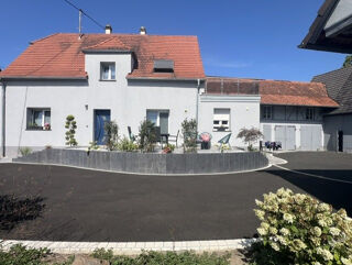 Vente Maison Belle maison rénovée spacieuse avec dépendances et terrain à Salmbach Salmbach