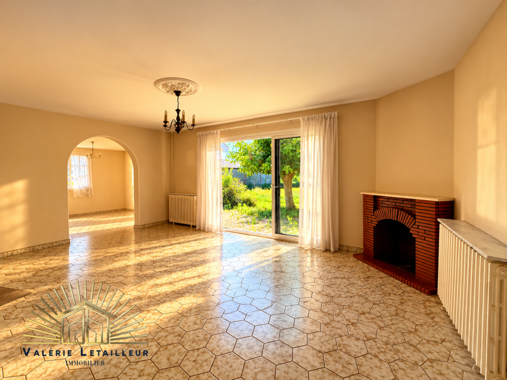 Vente Maison Jolie maison cœur de village 92 m2 avec 2 chambres plus bureau et garage Pompignac