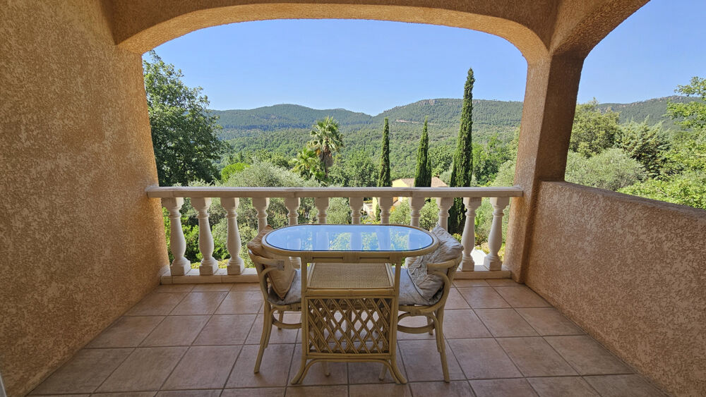 à vendre  Maison Bagnols-en-Forêt (83600)