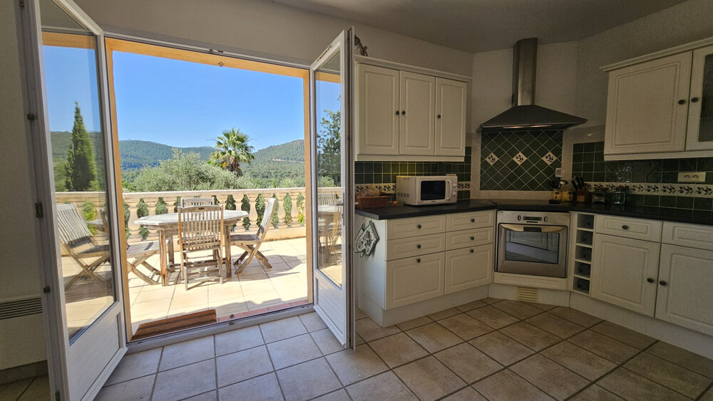 à vendre  Maison Bagnols-en-Forêt (83600)