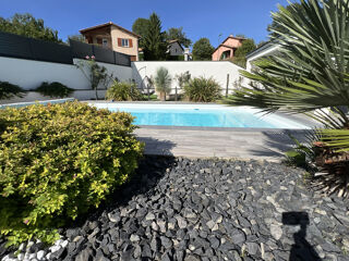  Maison  vendre 6 pices 157 m