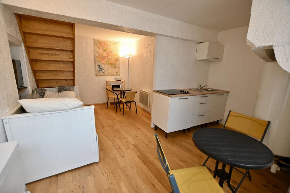 Vente Immeuble Investissement locatif de caractère au cœur de Saint-Père, à deux pas de Vézelay. St pere