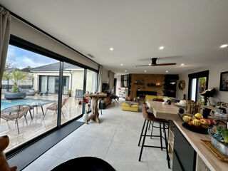  Propri�t�/ch�teau � vendre 8 pi�ces 251 m�