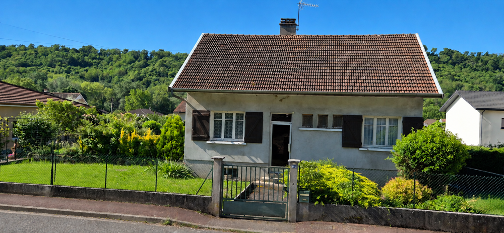 RARE À LA VENTE Maison familiale sur la très prisée commune de Saint-Savin (38300)