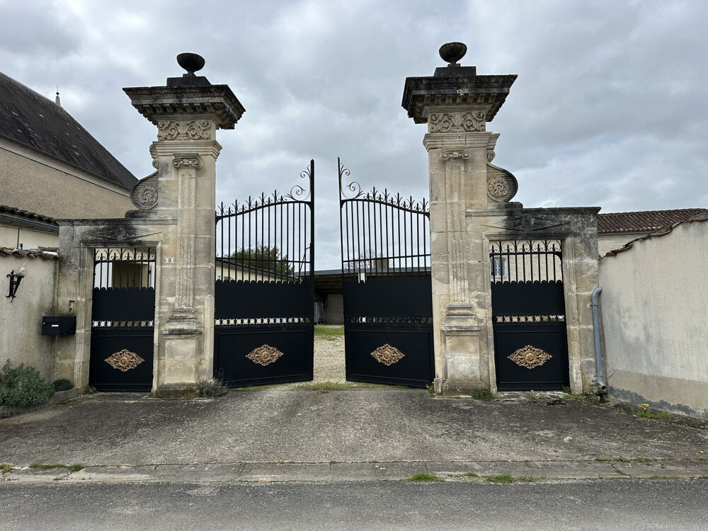 � vendre  Maison Sigogne (16200)