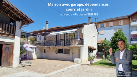 Maison de ville 5 pièces de 109 m2 avec terrain de 466 m2 et de nombreuses dépendances 198000 Morestel (38510)