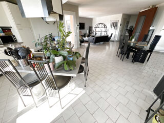  Maison � vendre 7 pi�ces 210 m�