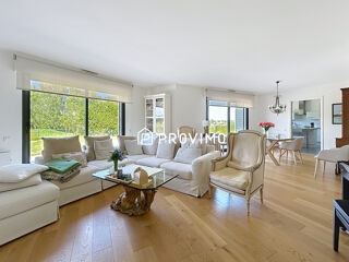  Maison � vendre 8 pi�ces 215 m�