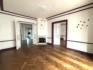  Maison  vendre 13 pices 385 m