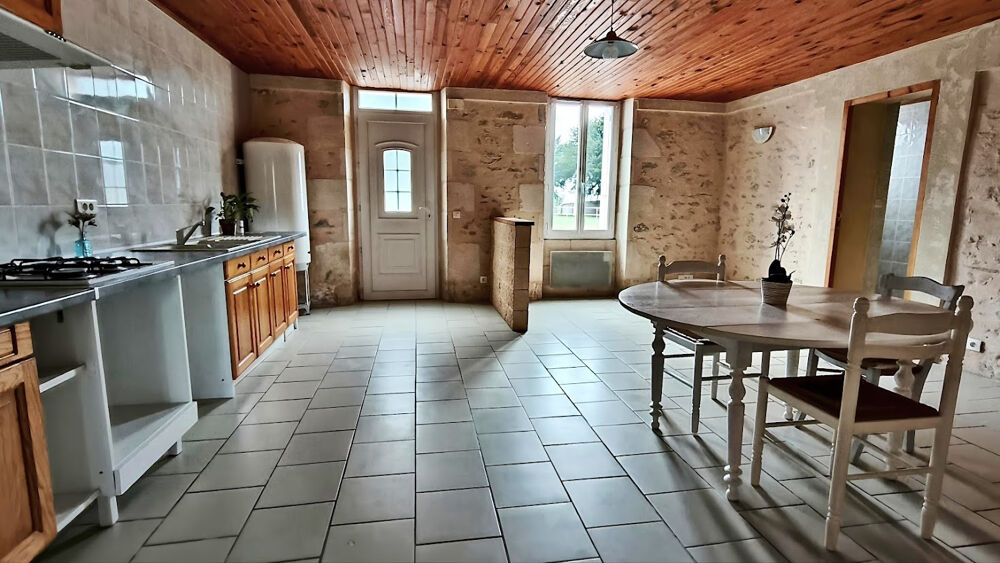 Une maison en pierre pleine de charme et jardin au calme !