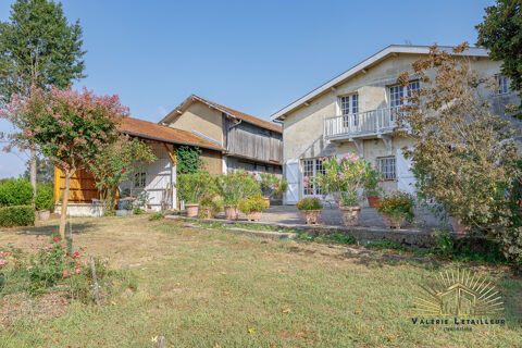   Maison de charme 358m2 habitables sur une parcelle de 10 000 m2 avec vue d�gag�e Maison - 12 pi�ce(s) - 329 m�