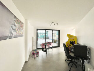  Propri�t�/ch�teau � vendre 8 pi�ces 385 m�