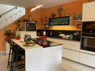  Maison � vendre 9 pi�ces 232 m�