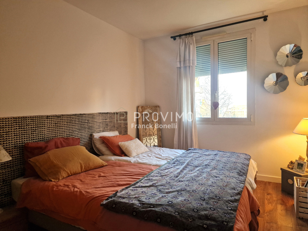 � vendre  Appartement Saint-Julien-en-Genevois (74160)